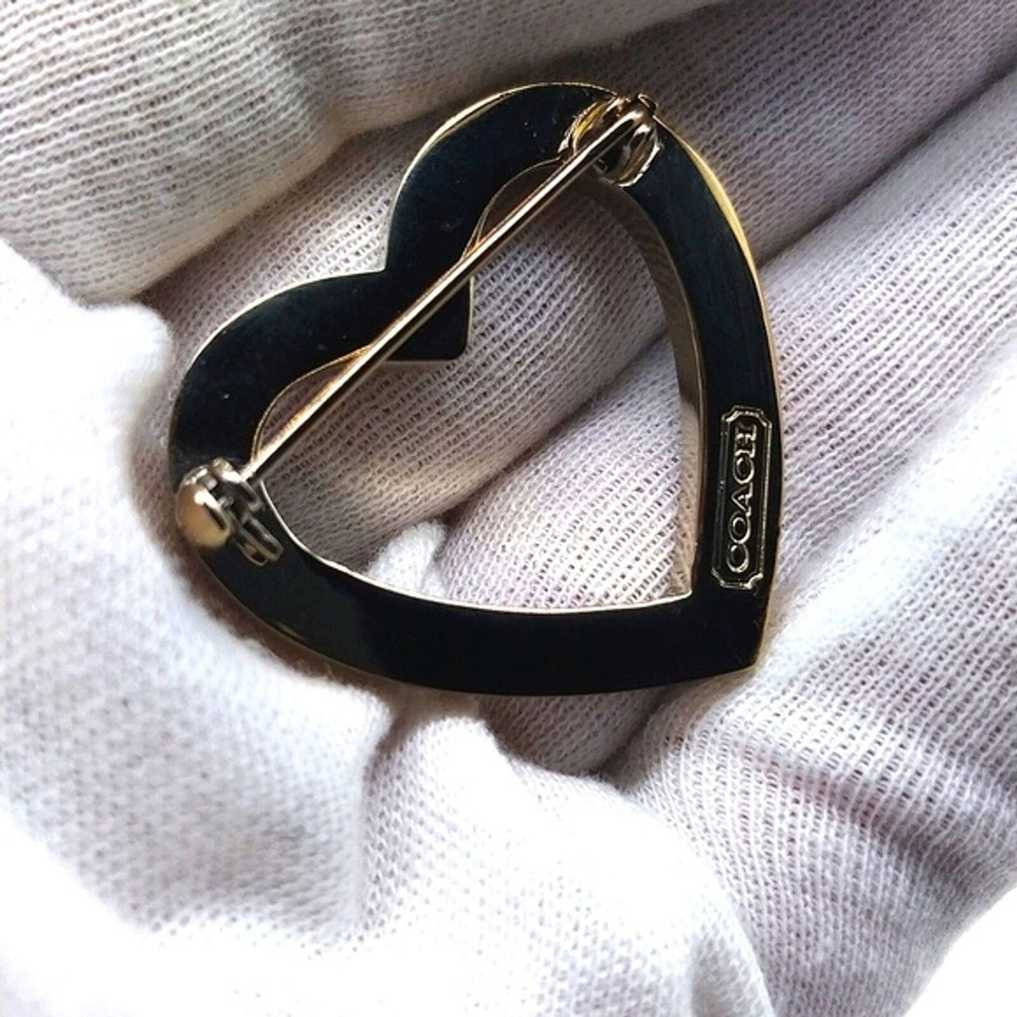 COACH Vintage Crushed Gold Heart Pin Brooch in Gold Tone-Purse Backpack Charm
