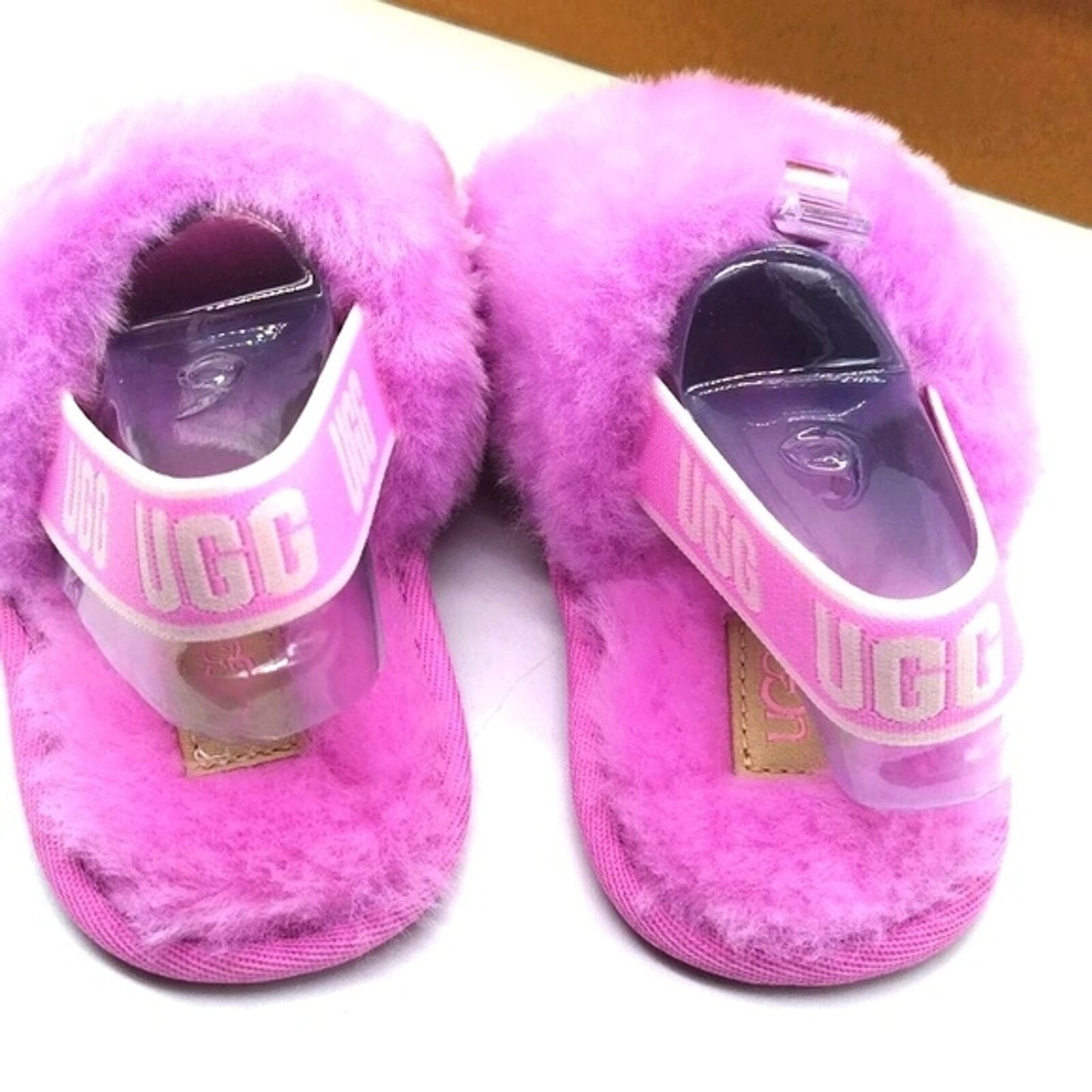 UGG Pink T Fluff Yeah Wavy Slippers Size 9 US girls toddler-SOLD OUT EVERYWHERE!
