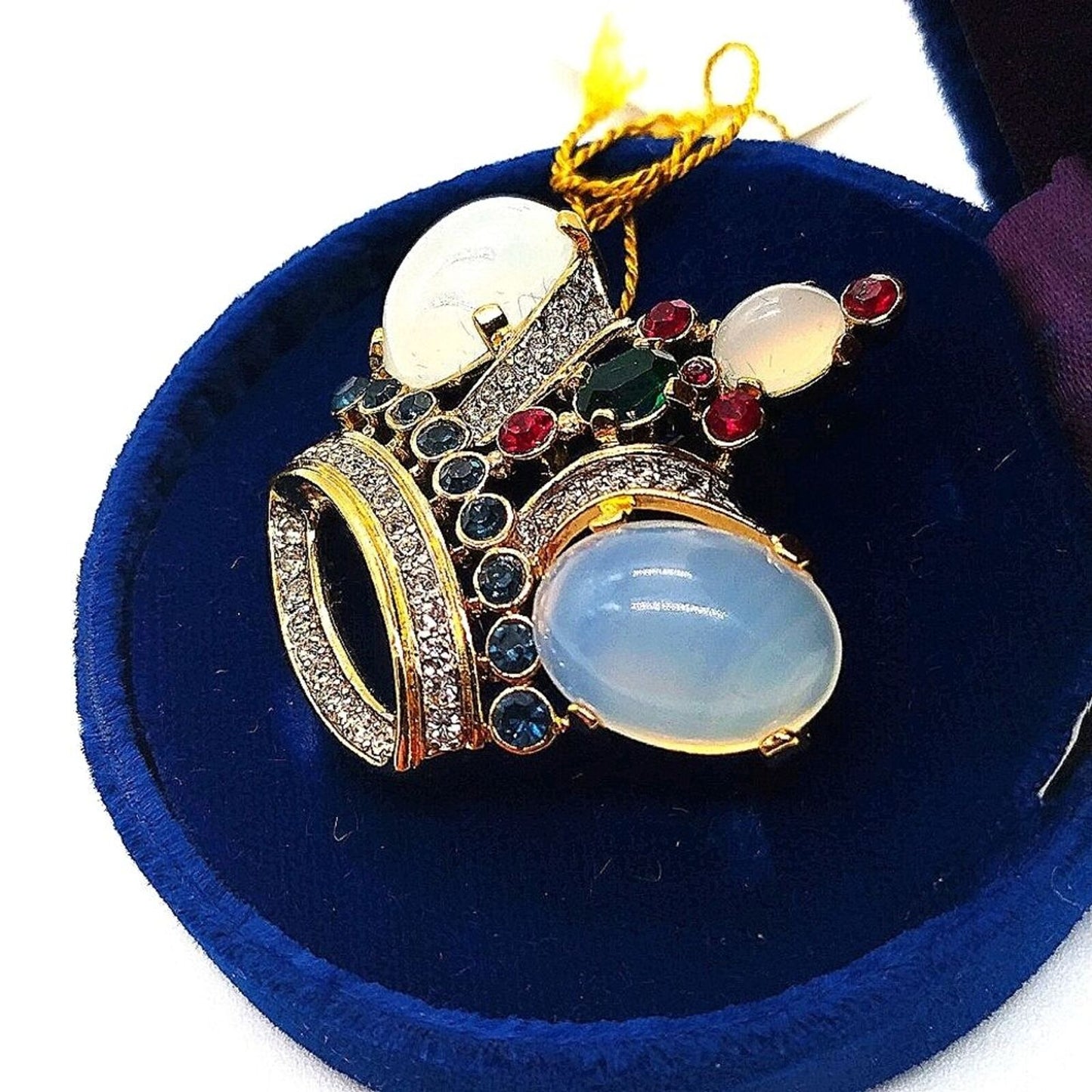 1988 Vintage Crown Trifari (Alfred Philippe) Gold Plated Moonstone Brooch Pin