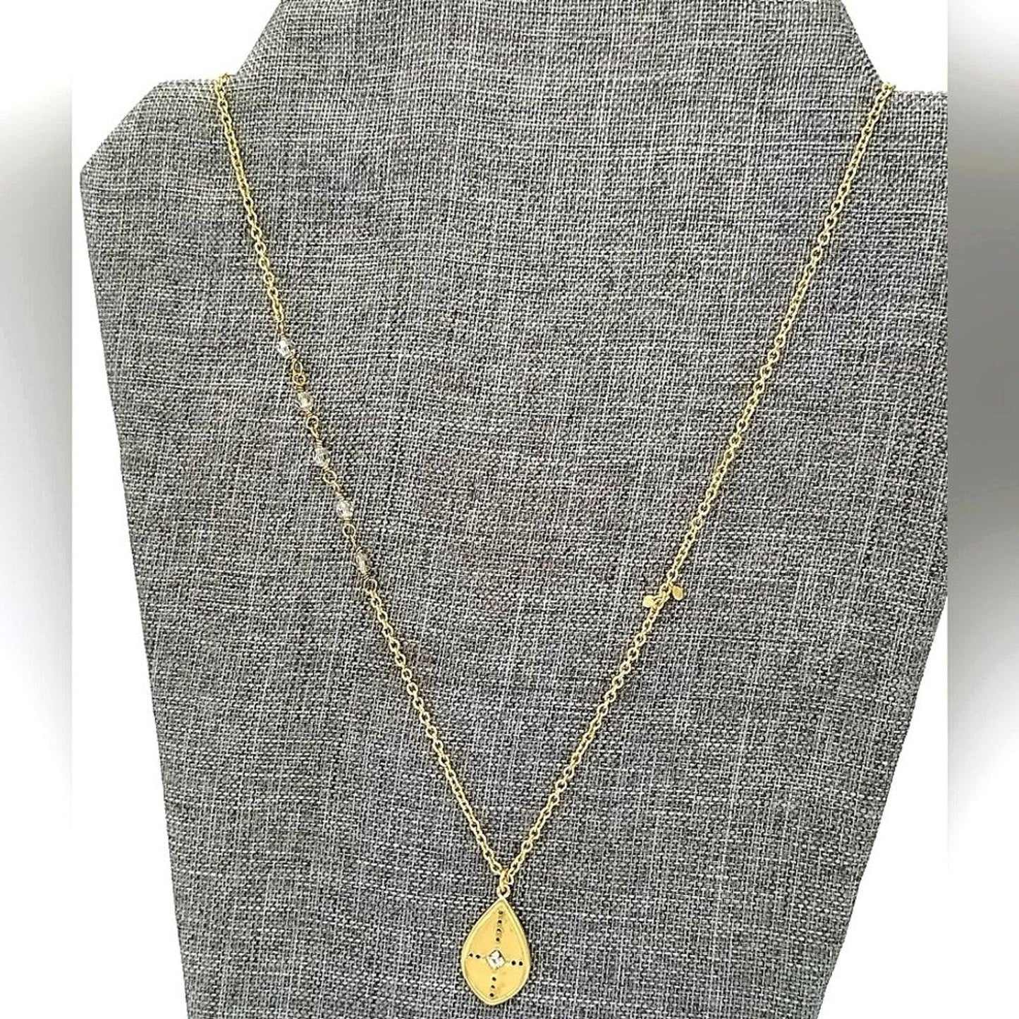 SILPADA Weekender Pendant Necklace in Gold Made with Swarovski Crystal K&R-Rare.