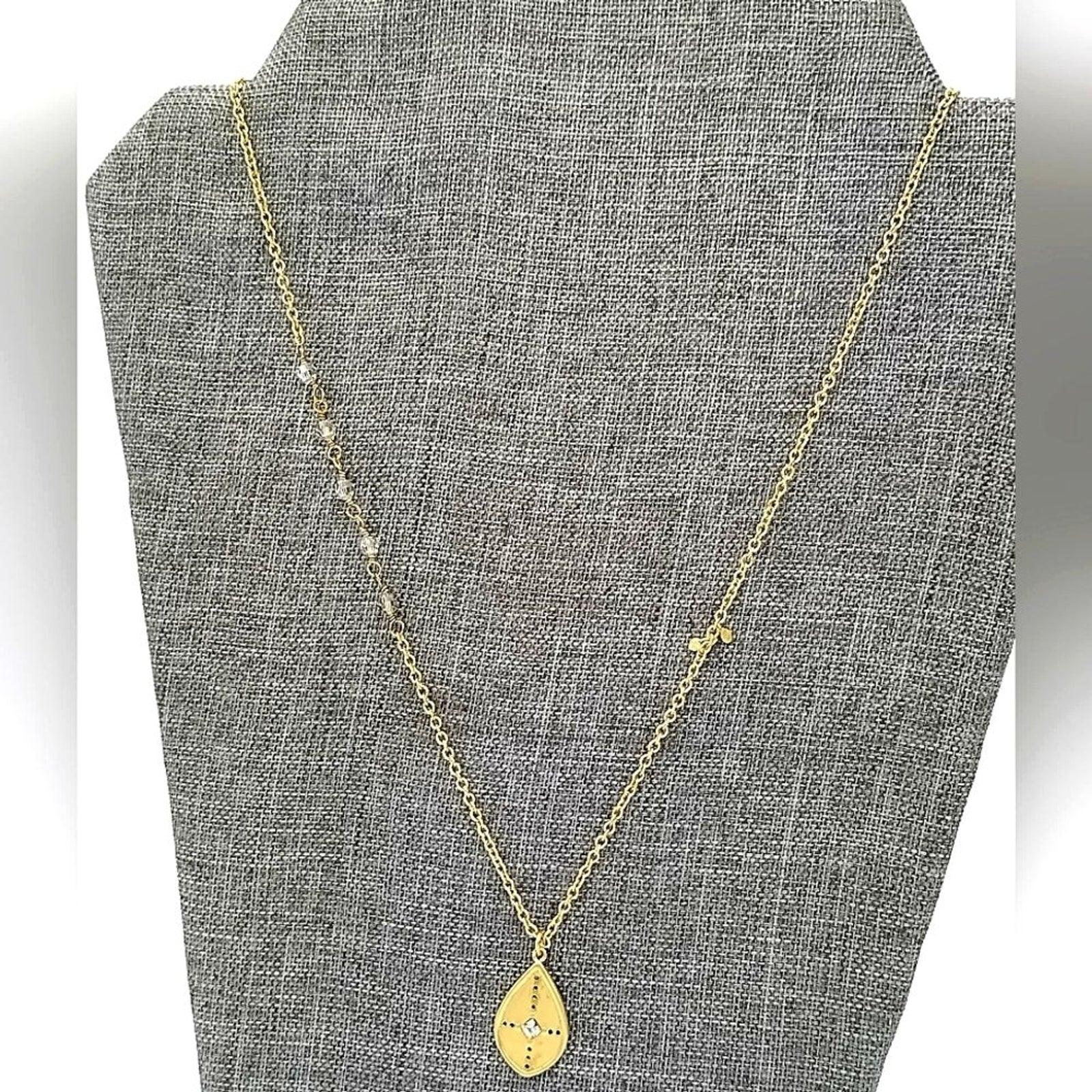SILPADA Weekender Pendant Necklace in Gold Made with Swarovski Crystal K&R-Rare.