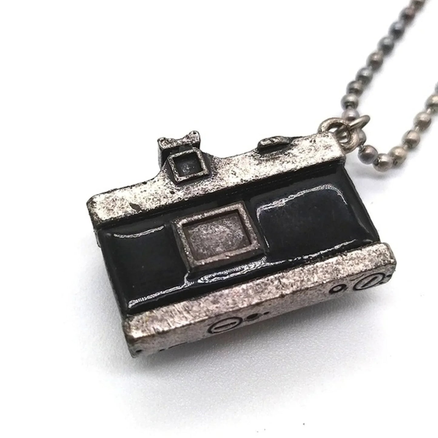 NEW CHICO'S 24" Rare Camera Pendant Statment Necklace in Silver