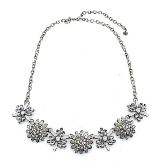 Flawless CHICO'S 22" Statement Flower Bib Collar Necklace with 4" extension