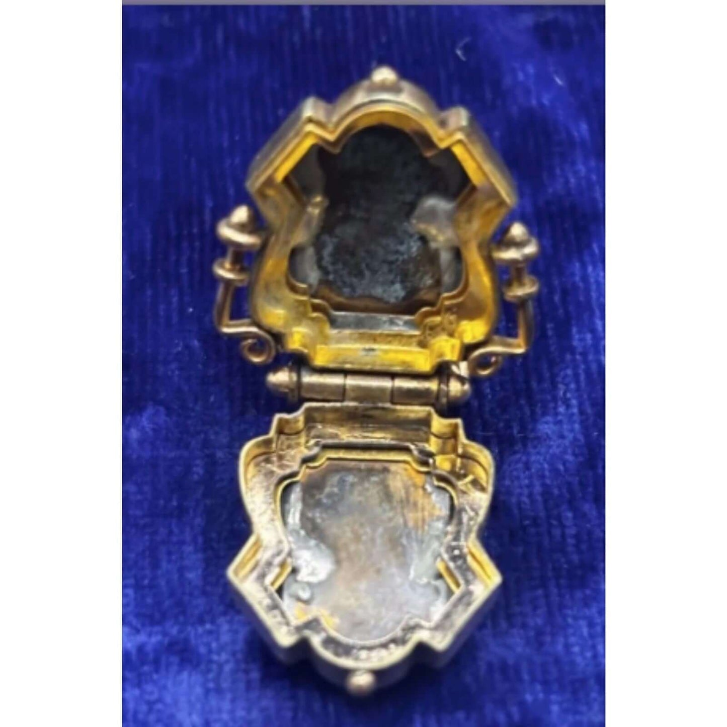 Antique 19th Century Victorian 10K Gold Carved Tiger's Eye & Bloodstone Locket interior view with hinge.